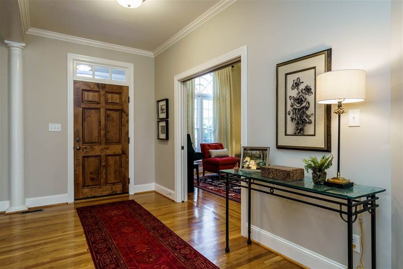 1408 Dixie Trl, Raleigh, NC 27607