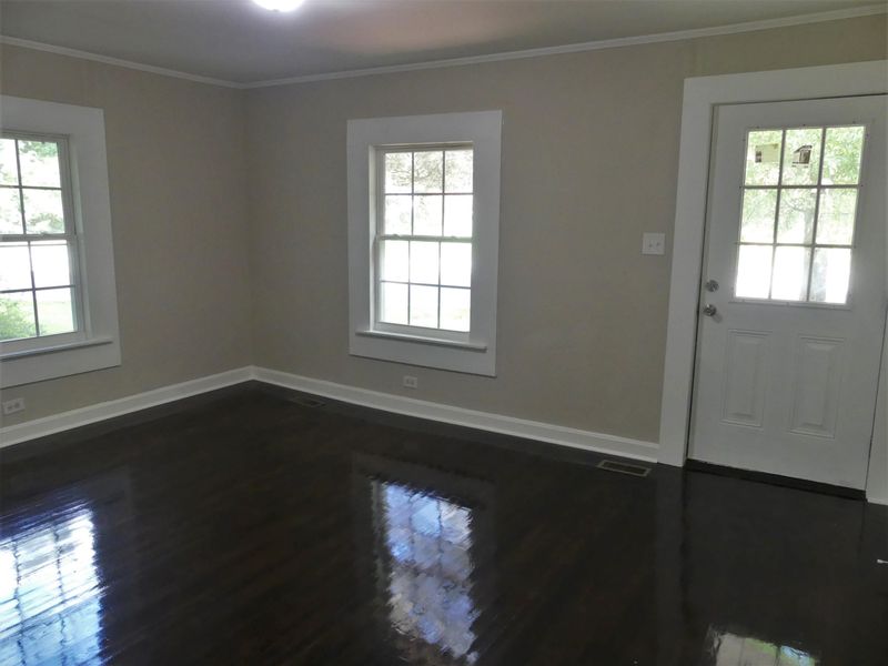 1408 Ellis Rd, Durham, NC 27703