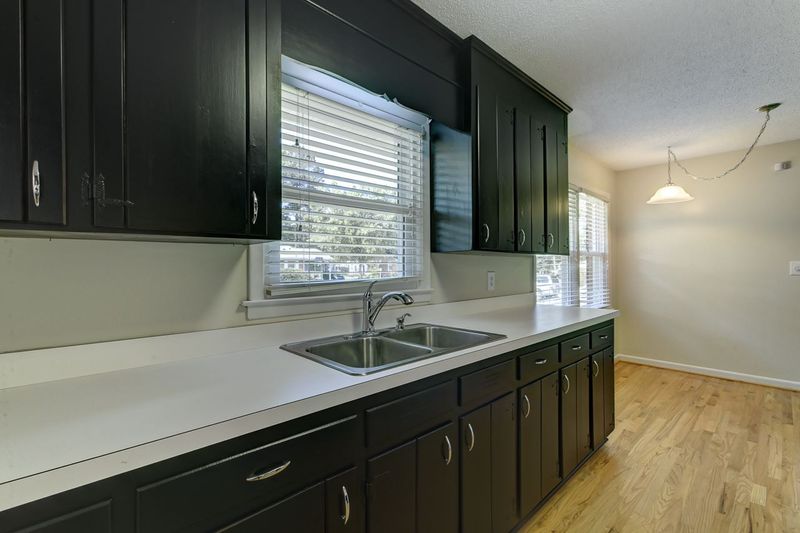 1408 Faye Dr, Garner, NC 27529