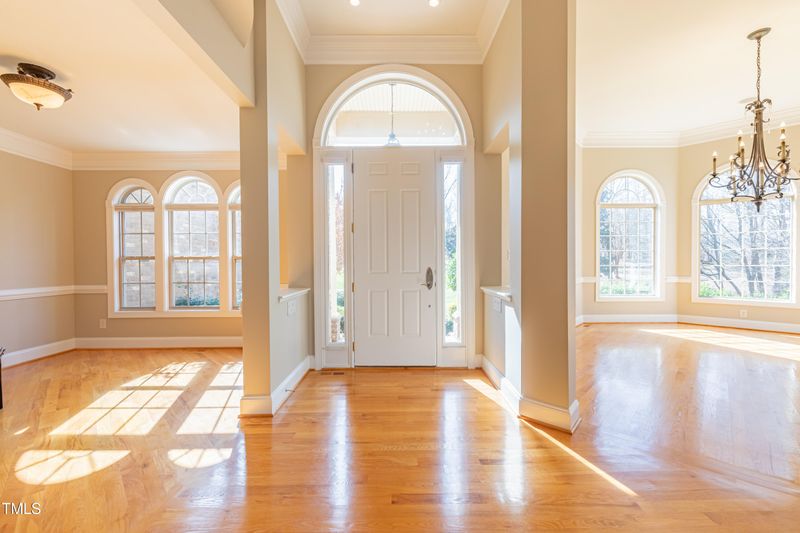 1408 Goldengate Ct, Raleigh, NC 27613