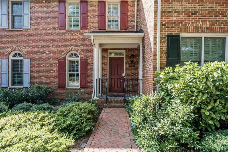 1408 Governors Ct, Raleigh, NC 27604