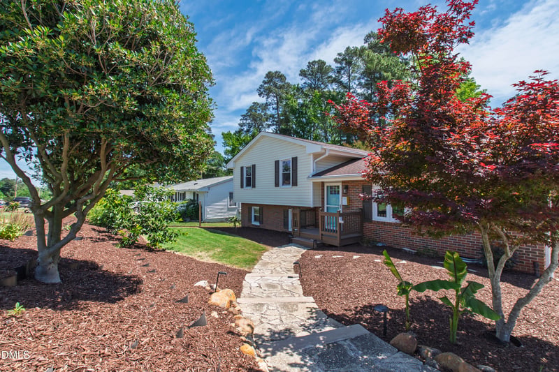 1408 King Charles Rd, Raleigh, NC 27610