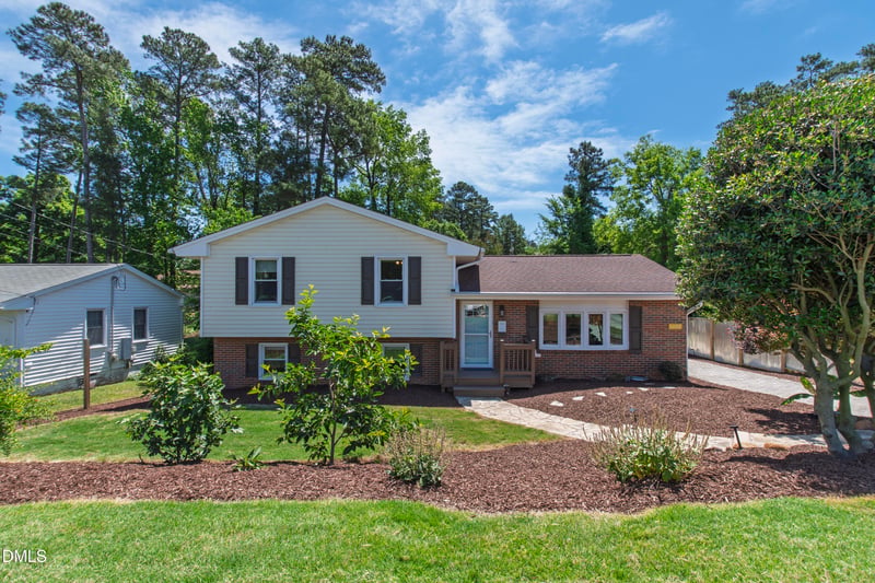1408 King Charles Rd, Raleigh, NC 27610