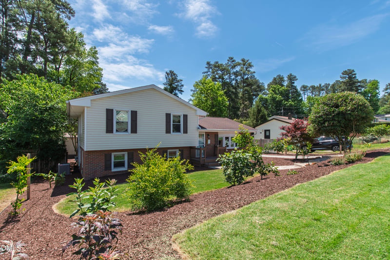 1408 King Charles Rd, Raleigh, NC 27610