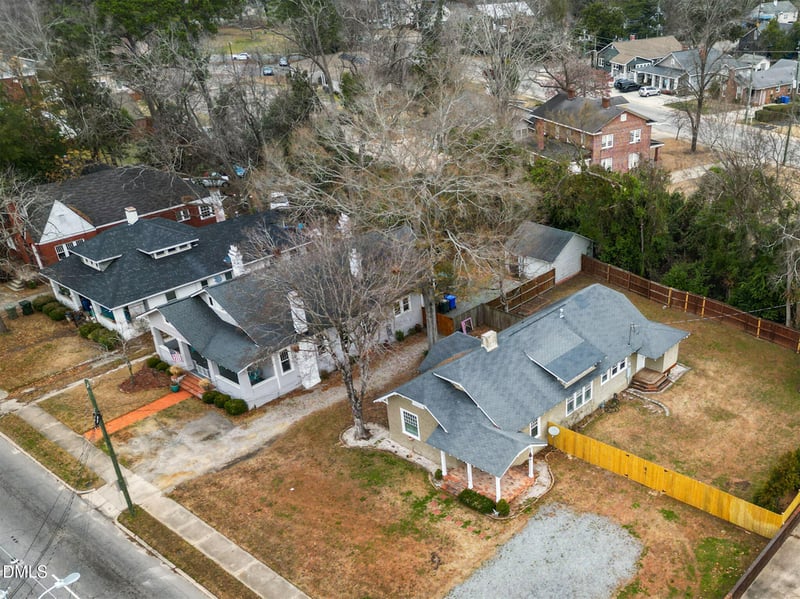 1408 Morganton Rd, Fayetteville, NC 28305