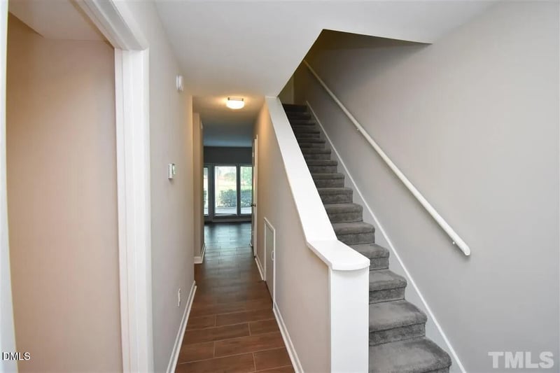 1408 Oak Tree Dr, Chapel Hill, NC 27517