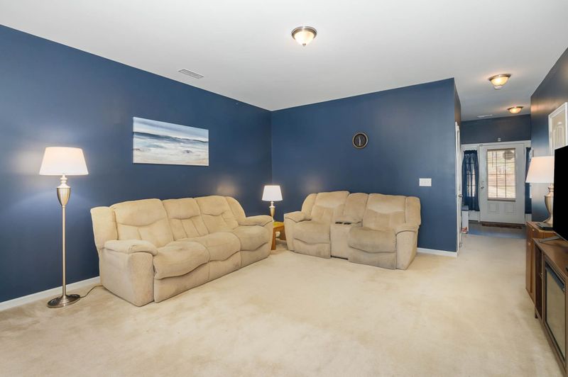 1408 Stone Manor Dr, Raleigh, NC 27610