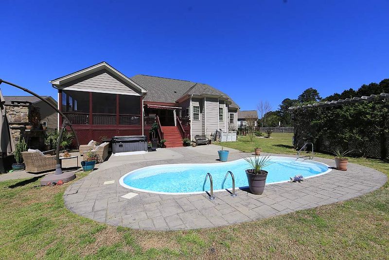 1408 Tavernier Knoll Ln, Raleigh, NC 27603