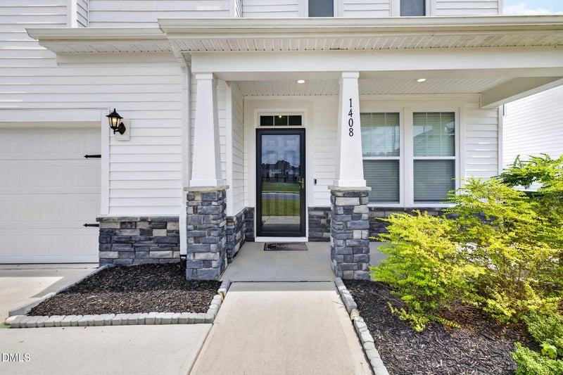 1408 Weavers Trace Dr, Zebulon, NC 27597