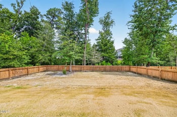 1408 Weavers Trace Dr, Zebulon, NC 27597