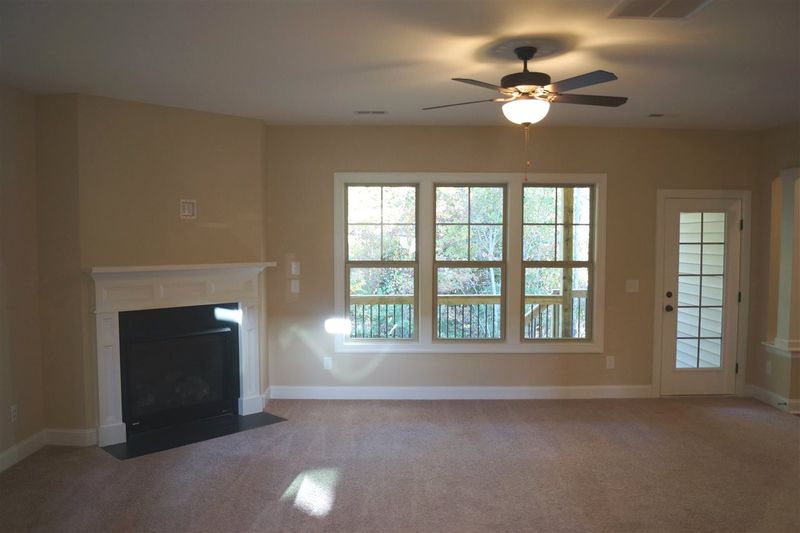 1408 Windfall Ct, Sanford, NC 27330