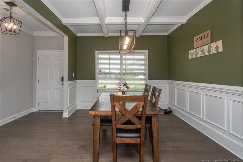 1409 Amen Ct, Hope Mills, NC 28348