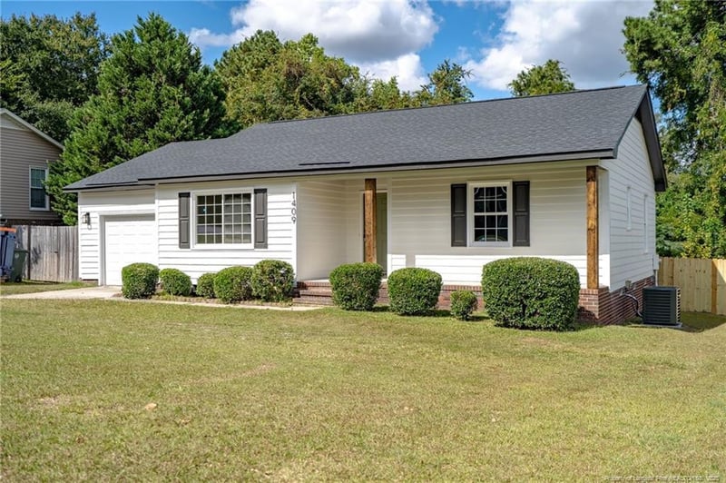 1409 Blairwood Dr, Fayetteville, NC 28314