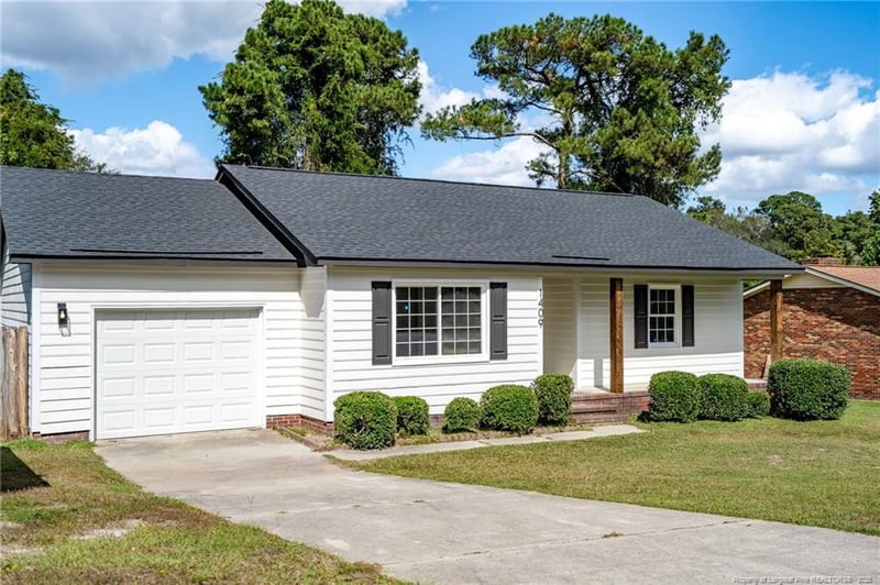 1409 Blairwood Dr, Fayetteville, NC 28314