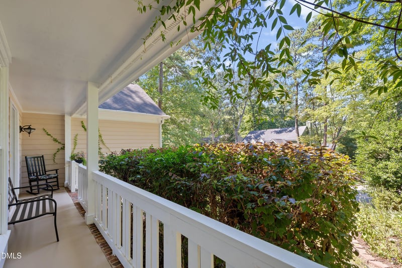 1409 Bridgeport Dr, Raleigh, NC 27615