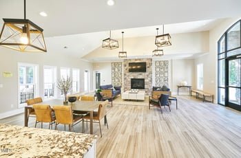 1409 Carisbrooke Dr, Mebane, NC 27302