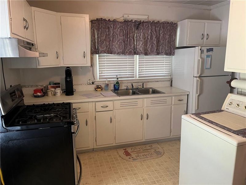 1409 Cleveland Ave, Burlington, NC 27217