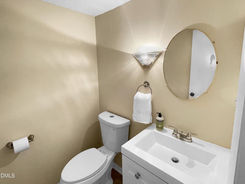 1409 Foxwood Dr, Garner, NC 27529
