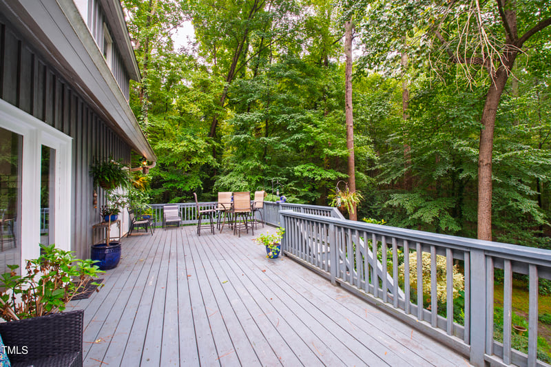 1409 Granada Dr, Raleigh, NC 27612