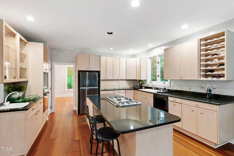 1409 Granada Dr, Raleigh, NC 27612