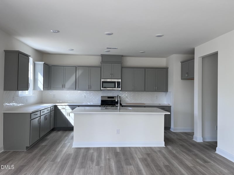 1409 Green Cypress Dr, Zebulon, NC 27597