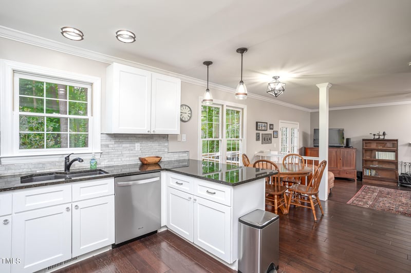 1409 Hillbrow Ln, Raleigh, NC 27615