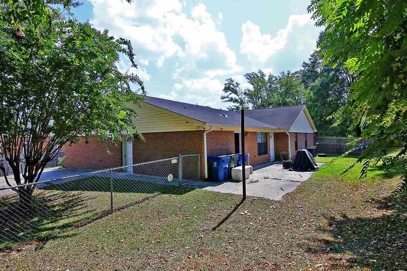 1409 Holloway St, Durham, NC 27703