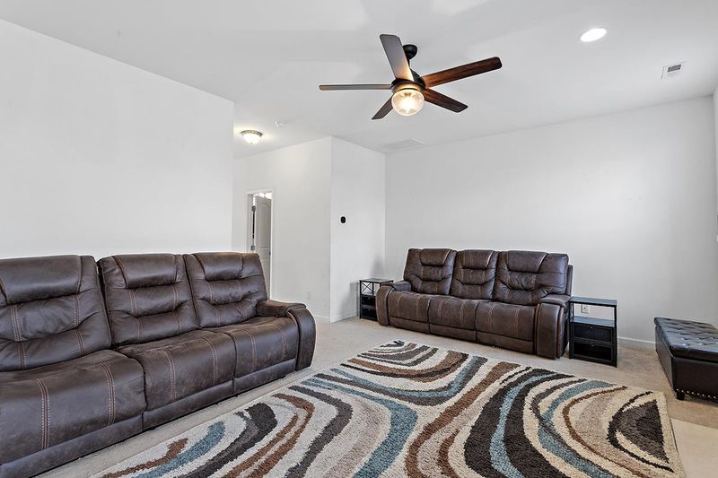 1409 Lombar St, Raleigh, NC 27610