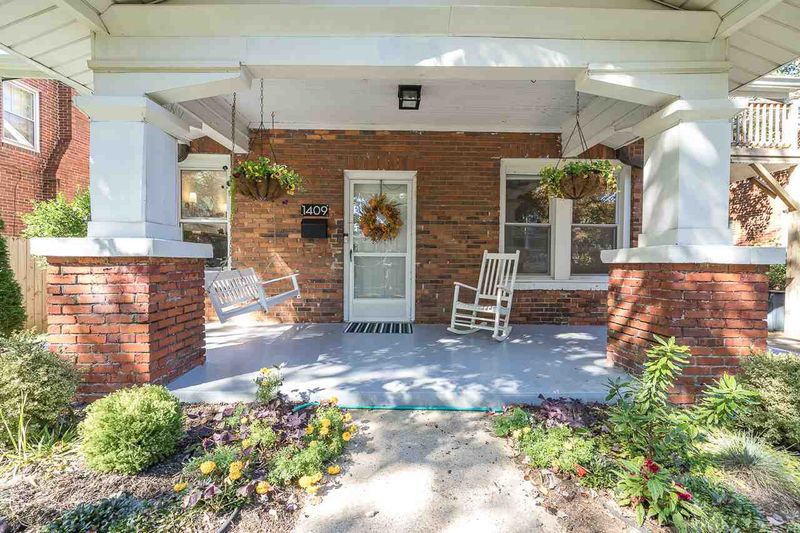 1409 Mordecai Dr, Raleigh, NC 27604