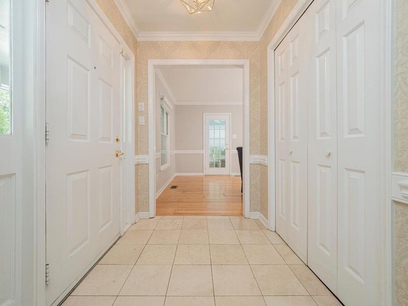 1409 Morningsdale Dr, Raleigh, NC 27609