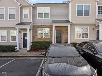 1409 Oxleymare Dr, Raleigh, NC 27610