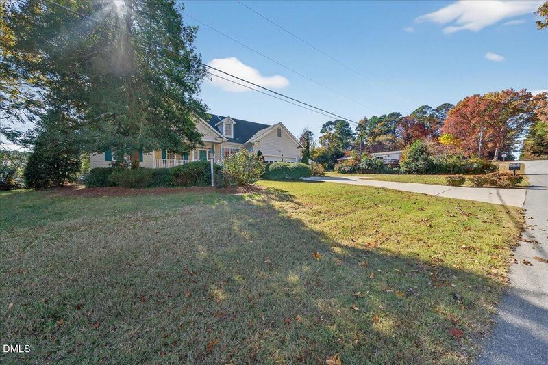 1409 Saint Patrick Dr, Raleigh, NC 27603