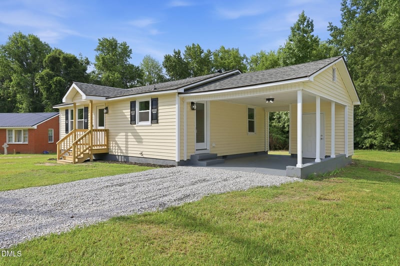 1409 Tulip St, Clayton, NC 27520