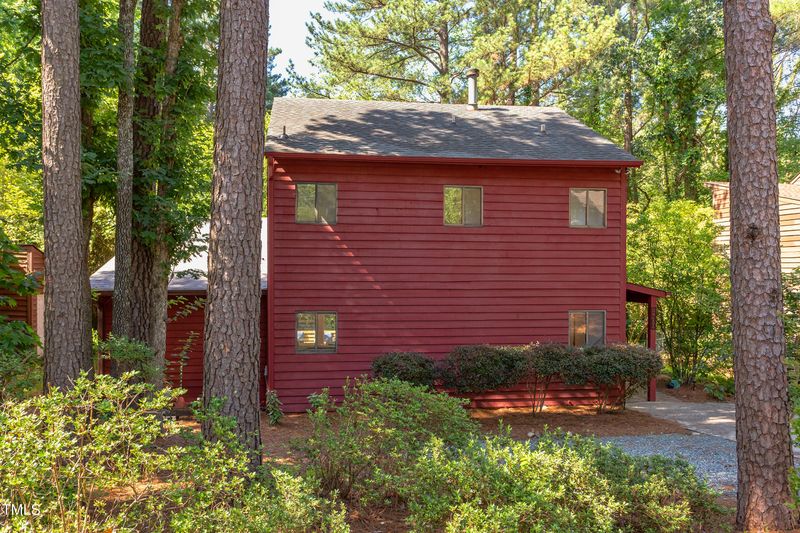 1409 Valley Rn, Durham, NC 27707