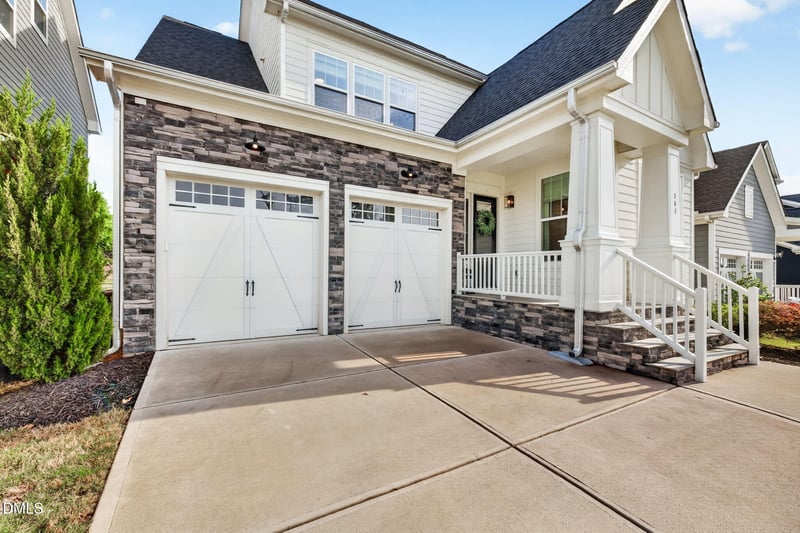 141 Acorn Crossing Rd, Holly Springs, NC 27540