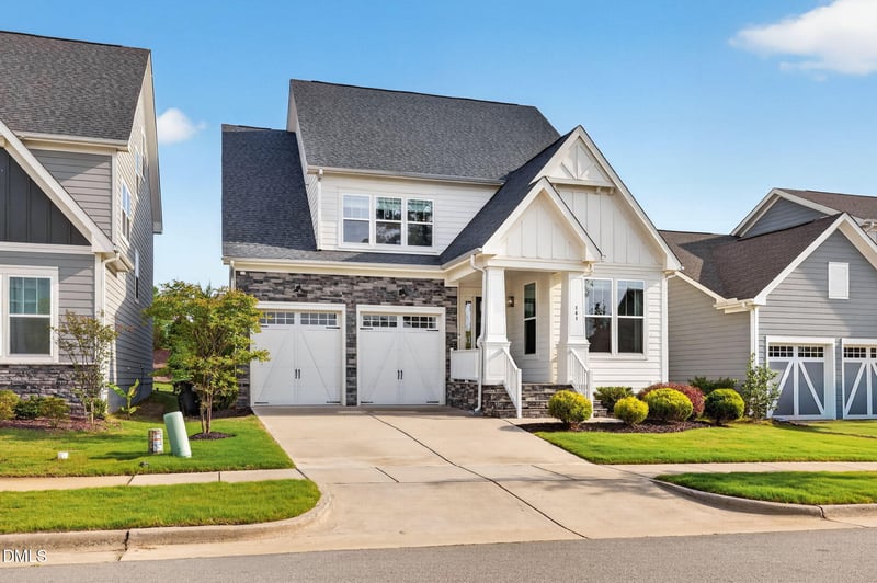 141 Acorn Crossing Rd, Holly Springs, NC 27540