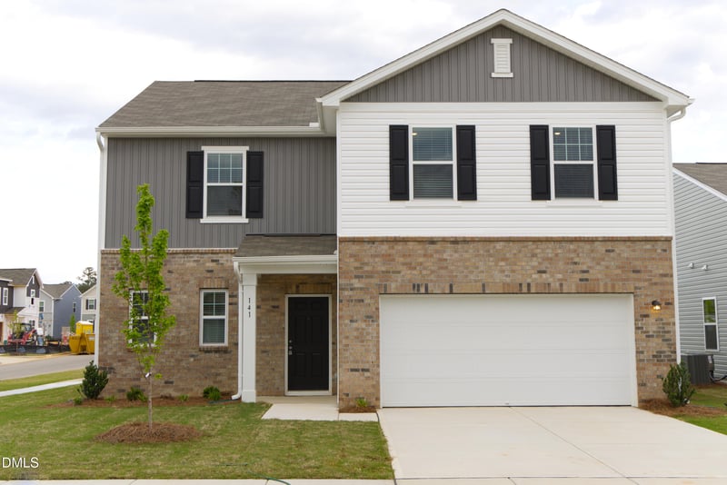 141 Babbling Brook Dr, Clayton, NC 27520