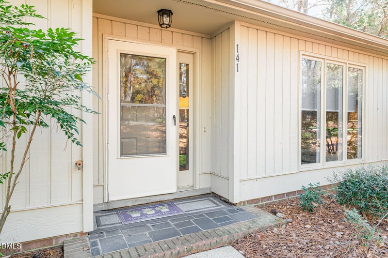141 Berry Patch Ln, Chapel Hill, NC 27514