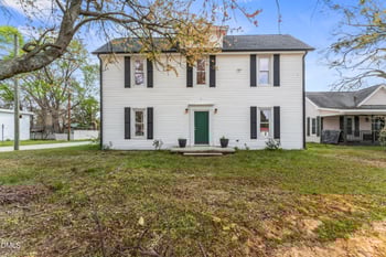 141 Broad St, Angier, NC 27501