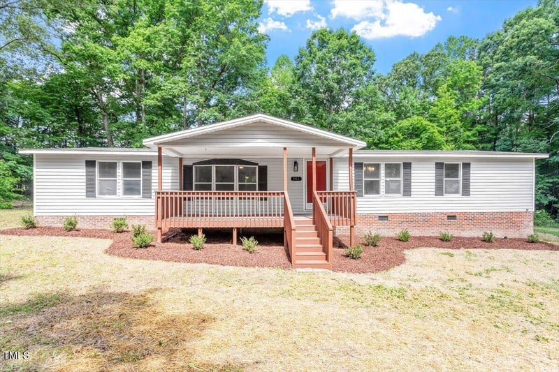 141 Creek Dr, Louisburg, NC 27549