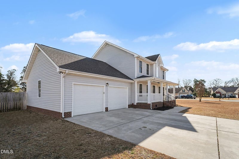 141 Day Lily Ln, Dunn, NC 28334
