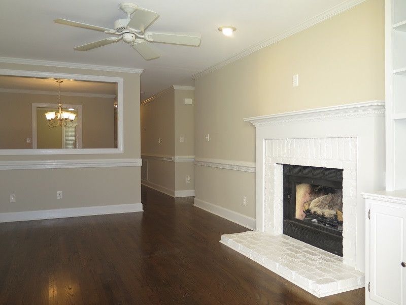 141 Hedgerow Ct, Cary, NC 27502
