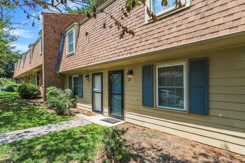 141 Jones Franklin Rd #H, Raleigh, NC 27606