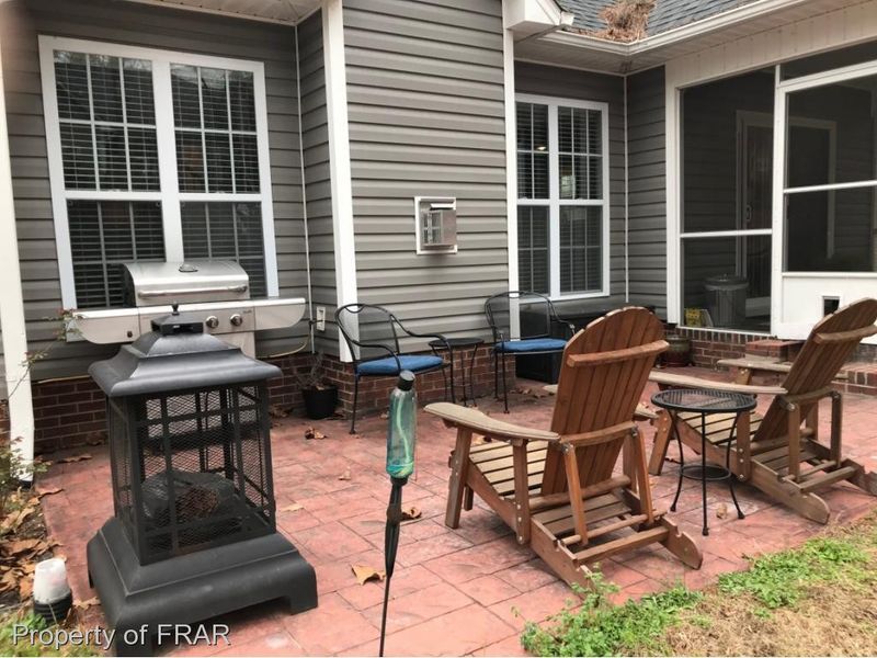 141 Lakeforest Trl, Sanford, NC 27332