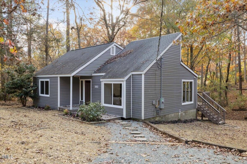 141 Loblolly Ln, Chapel Hill, NC 27516