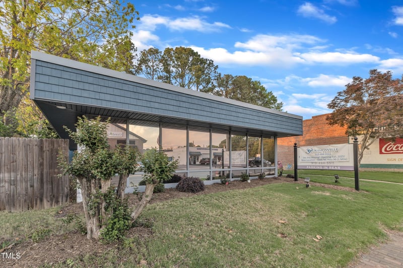 141 Main St, Youngsville, NC 27596