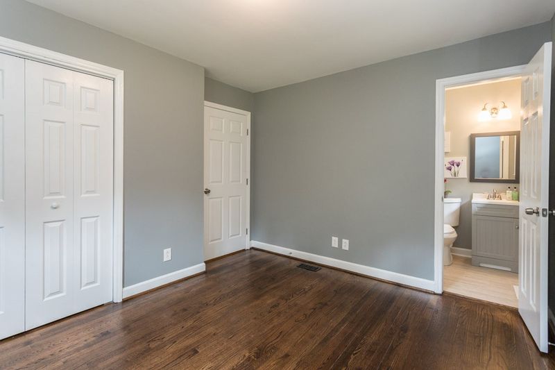 141 Oakmont Cir, Durham, NC 27713