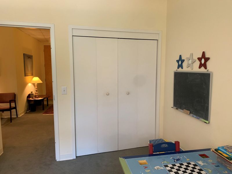 141 Providence Rd #230, Chapel Hill, NC 27514