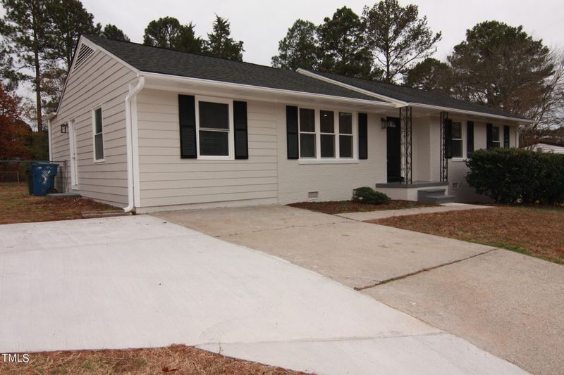 141 Radcliff Cir, Durham, NC 27713