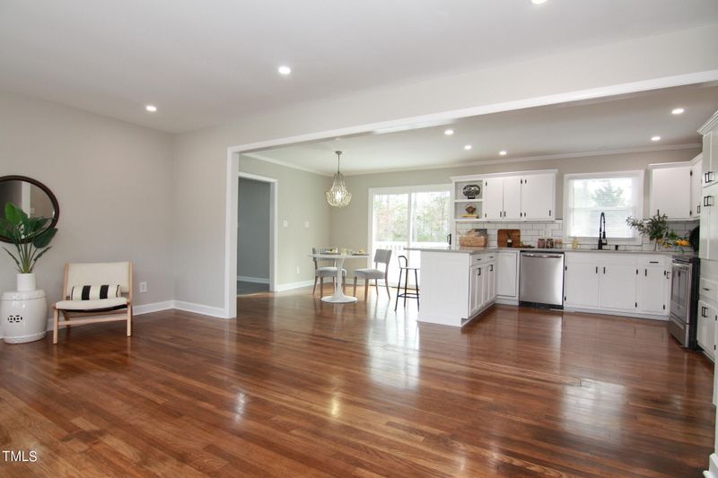 141 Radcliff Cir, Durham, NC 27713